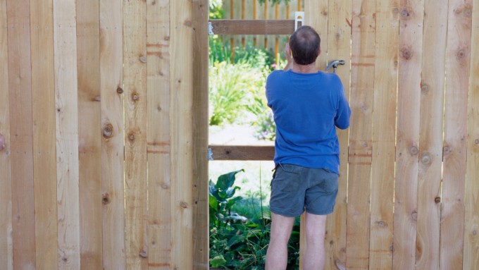 Replacing your wooden fence